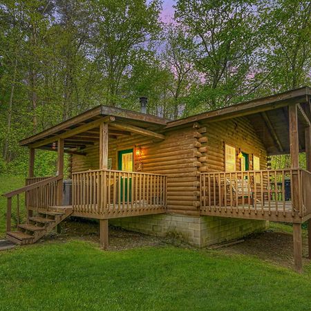 Blue Rose Cabins - Rosebud Cabin Лоґан Екстер'єр фото