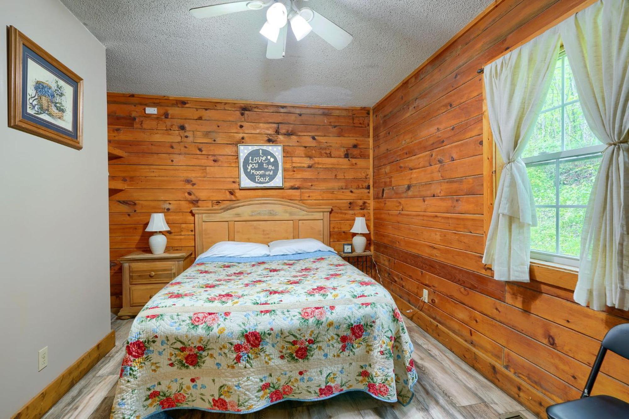 Blue Rose Cabins - Rosebud Cabin Лоґан Екстер'єр фото